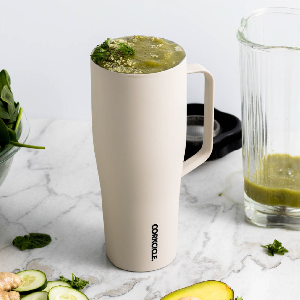 cold-cup-xl-l8 588f4a27c4cf--2230CLT-lifestyle.jpg