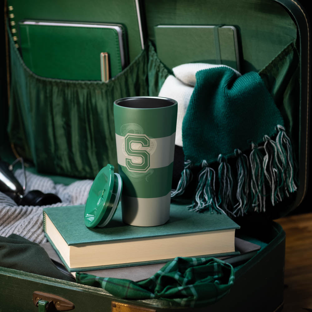 harry-potter-tumbler-z5 84ce9e4c9c5c--HarryPotter-Slytherin-4.jpg